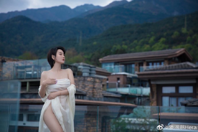 金手指 封面